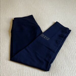 Fleo - Navy Bottoms